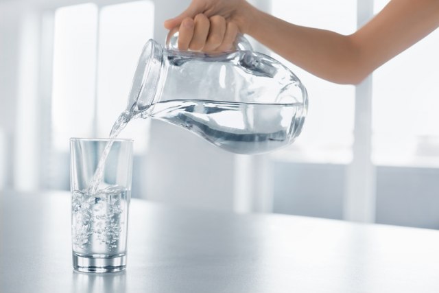 Ne nalivajte se, pronaðena formula koja otkriva koliko vode treba dnevno da pijete
